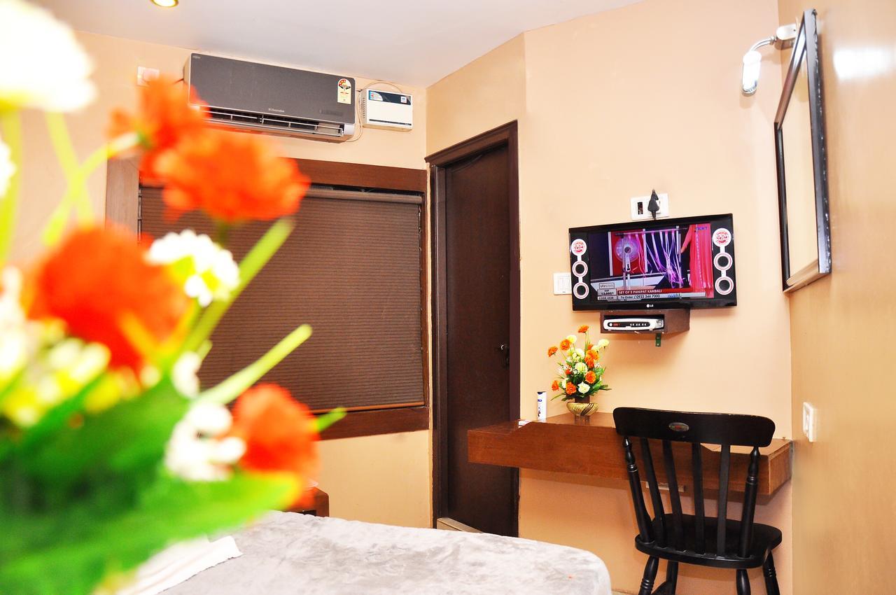Royal Avenue Otel Bangalore Dış mekan fotoğraf